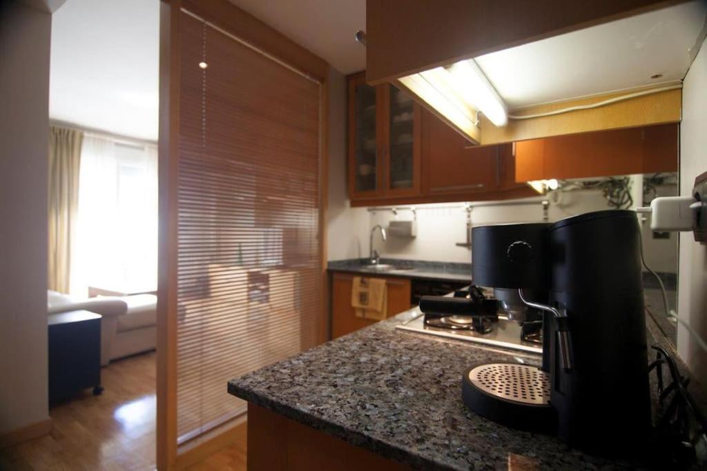 Apartamento Centro De Madrid 2 Eksteriør billede